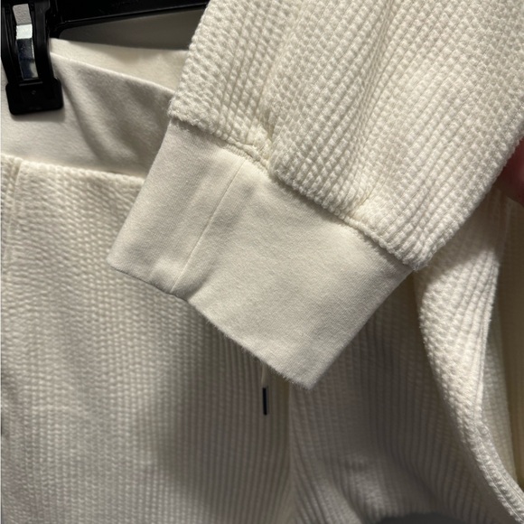 Club Monaco Waffle Sweatpant W Small, Cream - Picture 6 of 9